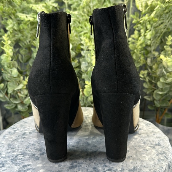 JustFab Remi Black Cream Tan Faux Suede 4.25” Heel Zip Dress Boots WMS 8W✨EUC✨ - Picture 8 of 15